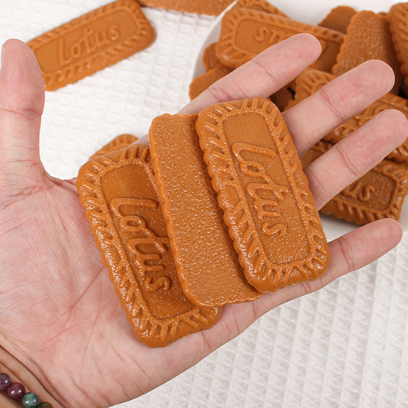 シミュレーションクッキーフェイクケーキ人工食品モデル子供の写 - Photography Graduation のレビューと価格
