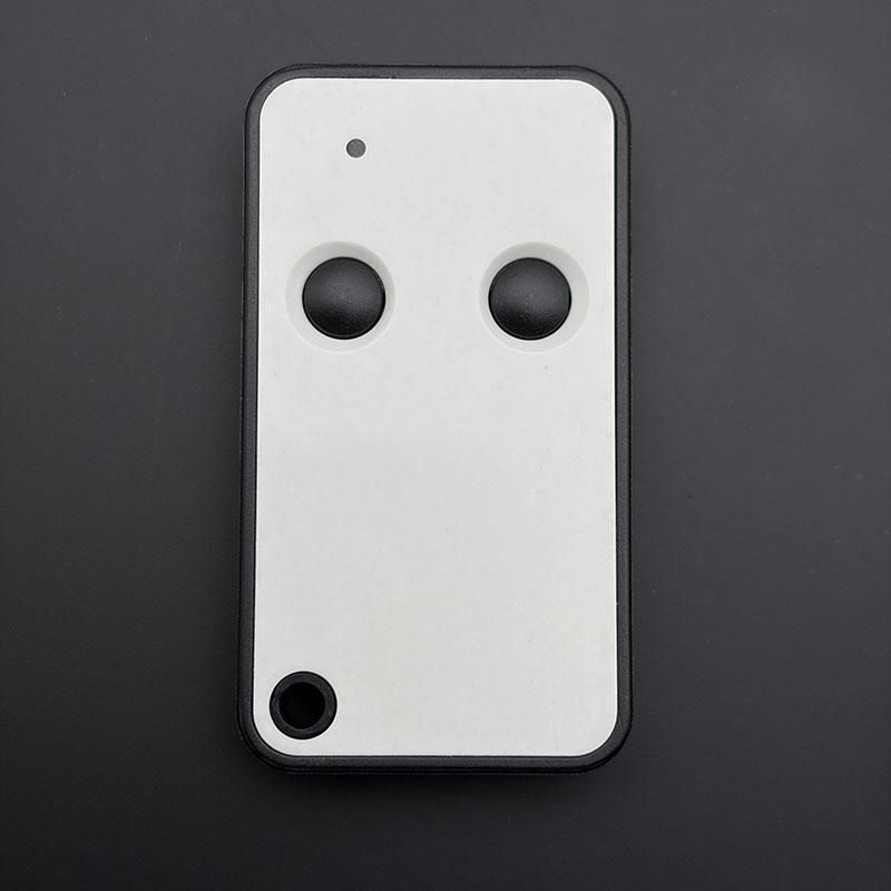 ROGER リモコン E80/TX52R/2 E80 TX5 - Remote Shutter Release のレビューと価格
